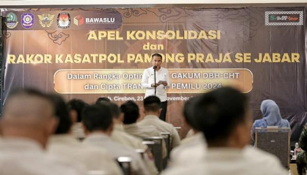 Pj Gubernur Jabar Minta Satpol PP Jangan Takut Tegakkan Aturan Pemilu