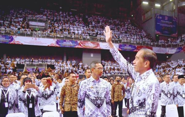 Hari Guru Nasional, Presiden Jokowi Ingatkan Guru Punya Sejumlah Kewajiban Ini