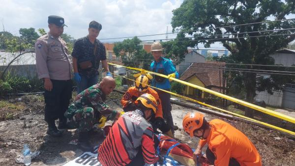 Pekerja Bangunan di Tasikmalaya Kesetrum, Evakuasi Berlangsung Dramatis