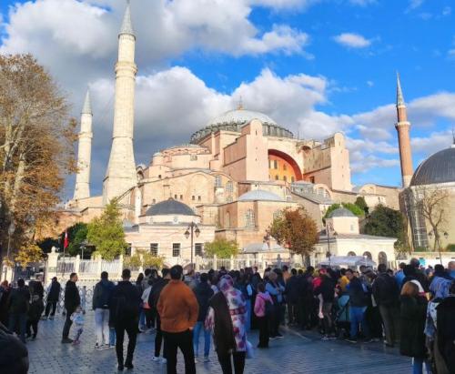 Wisata Religi ke Masjid Al-Aqsa Dihentikan, Turki Jadi Destinasi Alternatif Traveler Muslim