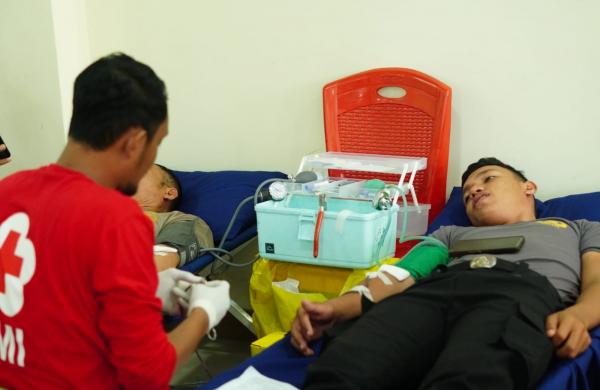 Polda Sulbar Gelar Donor Darah Meriahkan HUT Polairud ke 73