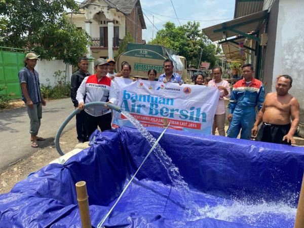 Kekeringan, PHE Tuban East Java Distribusikan Ratusan Ribu Liter Air Bersih untuk Warga