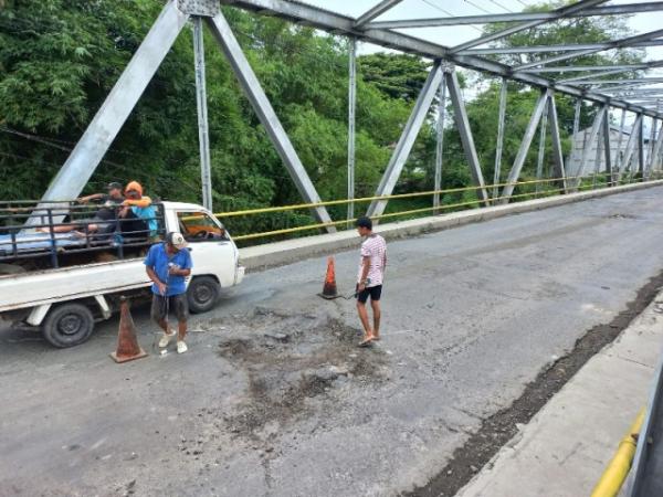 Kerusakan Lantai Jembatan Getasrejo Jalan Lingkar Grobogan Membahayakan Pengguna Jalan