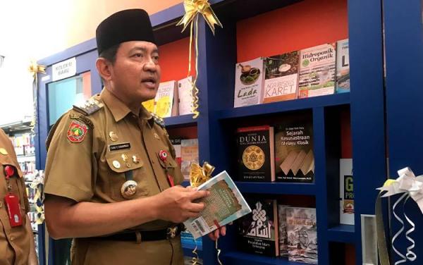 Pj Bupati Kobar: Harus Ada Penambahan Buku Pantun Seloka Pelestarian Budaya Kutaringin