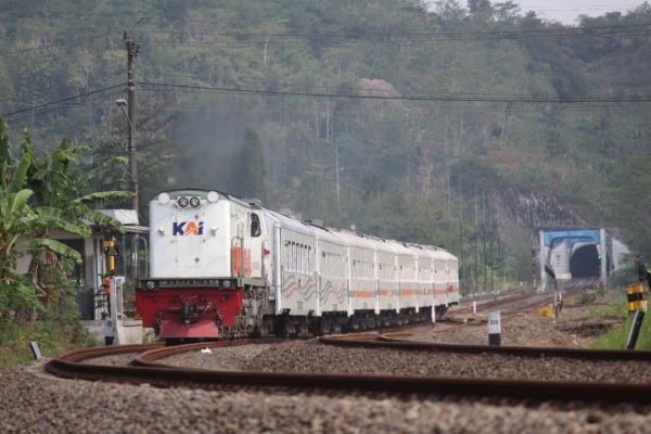 Jadwal Kereta Api Baturraden Ekspres dari Stasiun Purwokerto Berubah Mulai 1 Juli 2024