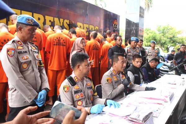 Tiga Bulan, Polisi di Cirebon Tangkap 35 Tersangka Kasus Narkoba hingga Obat Keras