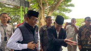 Kampanye Perdana, Mahfud MD Ziarah ke Makam Ulama di Sabang Aceh