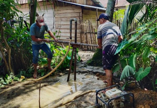 Lama Tak Miliki Sumur, Akhirnya Seorang Lansia di Aceh Singkil Dapat Bantuan
