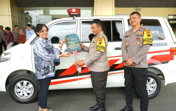 Polres Sukoharjo Terima Bantuan 1 Unit Mobil Ambulans dari BPD Jateng