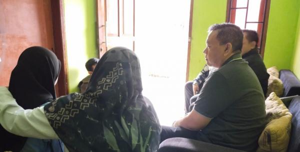 Anggota DPRD Jabar Kunjungi Korban Pelecehan Seksual di Pangatikan Garut