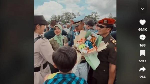 Sekeluarga Jadi Perwira TNI-Polri: Ayah Kopassus, Putra Tentara dan Putri Polisi Viral