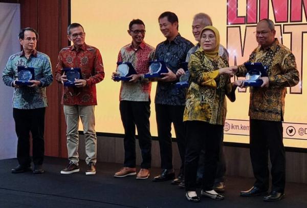 Kantor Perwakilan Bank Indonesia Tegal Raih Penghargaan Kementerian Perindustrian