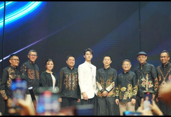 Aktor Xu Kai Meriahkan Kerja Sama WeTV dan Telkomsel di Jakarta