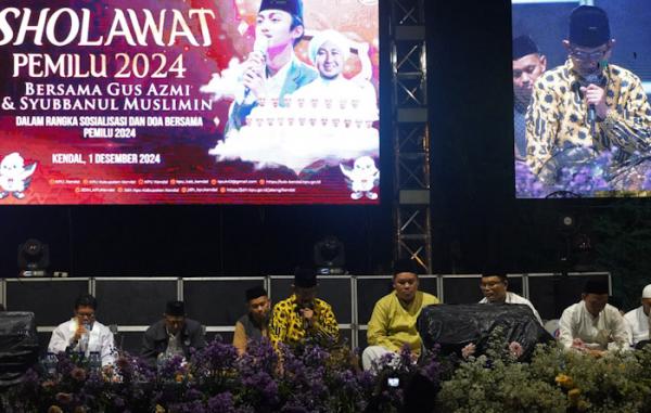 Sholawat Bersama Gus Azmi, KPUD Kendal Ajak Masyarakat Sukseskan Pemilu 2024