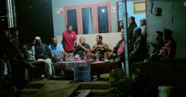 Di Depan Warga Dusun Labuang, Agus Ambo Djiwa Cerita Soal Kipas Pasangkayu hingga Minta Dukungan
