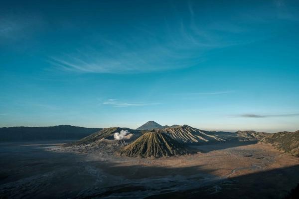 Sering Dilirik oleh Wisatawan, Inilah Taman Nasional di Indonesia yang Terkenal Sampai Mancanegara