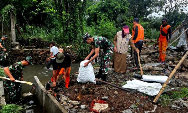 Koramil Cimanggis Depok Jadi Contoh, Warga: Semoga Lainnya Ikut Bersihkan Lingkungan