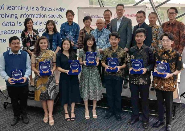 7 Lulusan Terbaik dari School of STEM Universitas Prasetiya Mulya, Siap Mengabdi di Masyarakat