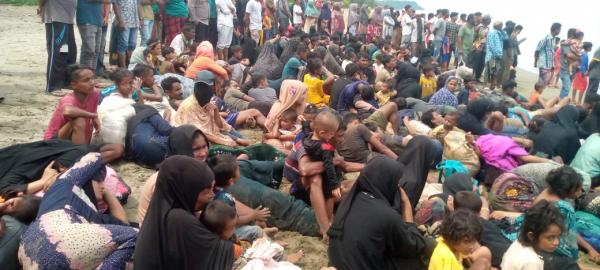 Presiden Indonesia Jokowi Perintah Mahfud MD dan UNHCR Tangani Pengungsi Rohingya di Aceh