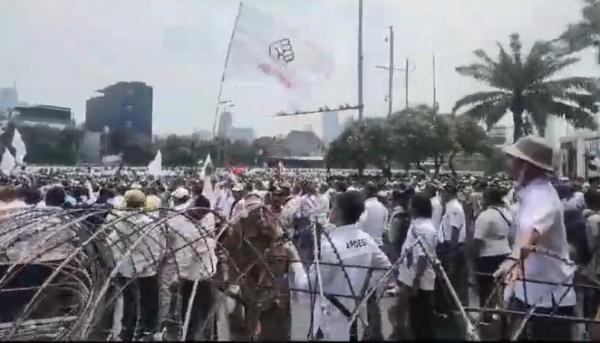 Aksi Demo Massa Apdesi Ancam Mogok Layani Warga, Tuntut DPR RI Segera Sahkan Revisi UU Desa