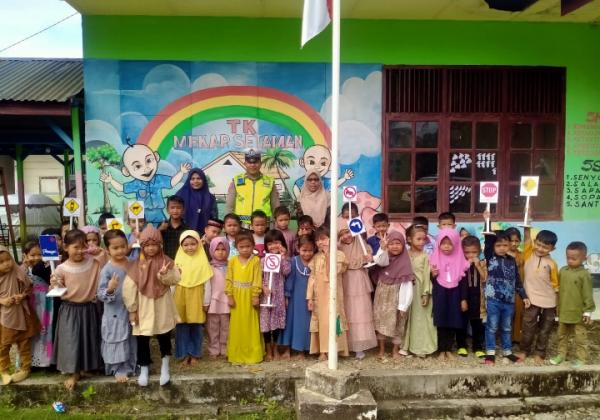 Satlantas Polres Aceh Selatan tanamkan Kesadaran Berlalu Lintas pada Anak Usia Dini
