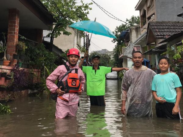 Hujan Deras, 4 Komplek di Pamulang dan 1 di Ciputat Banjir Setinggi Paha Orang Dewasa