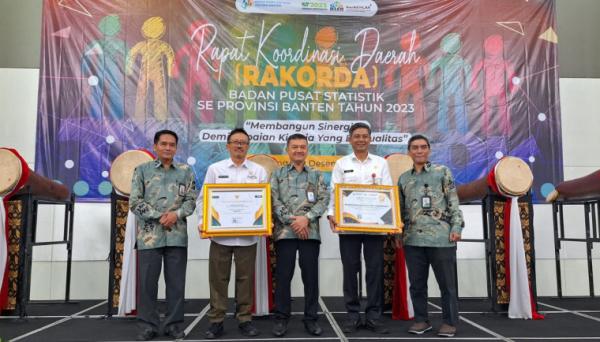 Penghargaan BPS Kategori Statistik Sektoral Terbaik Se-Banten Diraih Pemkab Tangerang