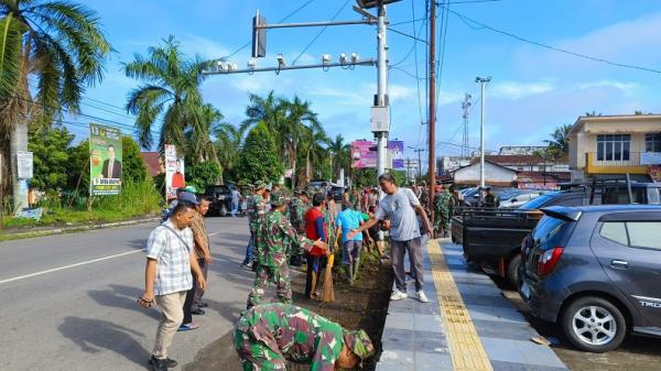 Antisipasi Bencana, Karbak TNI Kodim 0406 Lubuklinggau Laksanakan Bersih Pasar dan Tanam 2000 Pohon