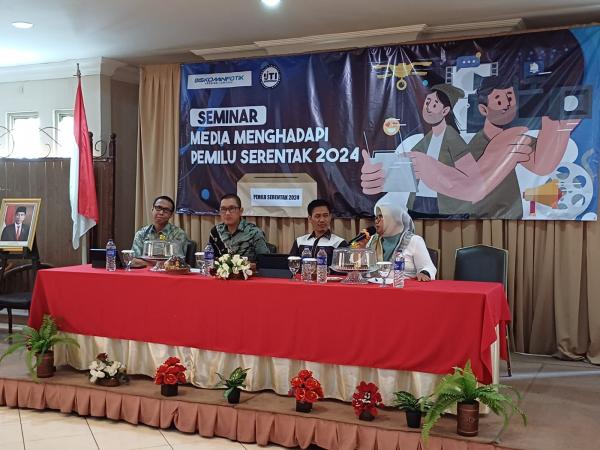 Ketua Korwil IJTI Sumatera Gusti Yenosa  Jadi Narsum Seminar Pemilu Serentak di Bandar Lampung 