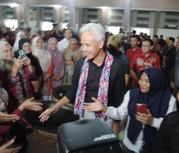 Kuliah Kebangsaan di Cirebon, Ganjar Tegaskan Ingin Perkuat KPK dan Bawa Koruptor ke Nusakambangan