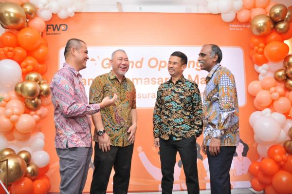 Kembangkan Bisnis, FWD Insurance Buka Delapan Kantor Pemasaran Mandiri di Jawa Timur
