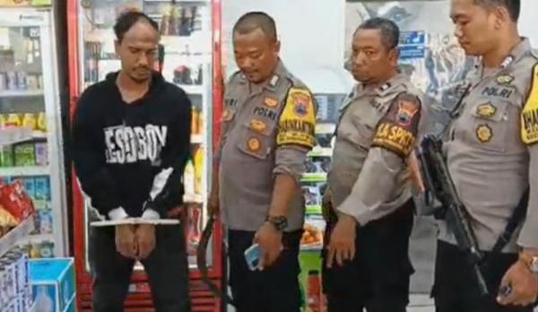 Curi Rokok di Minimarket, Pria Bawa Celurit Ini Ditangkap Polisi