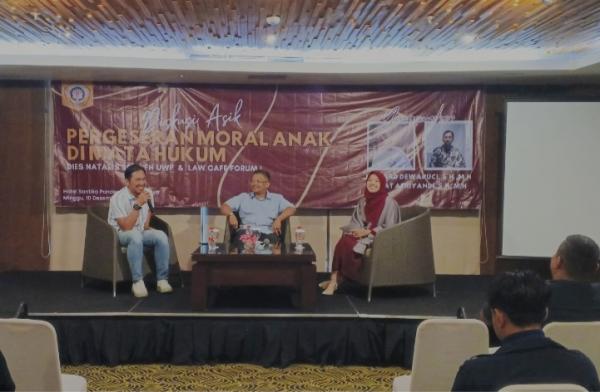 Diskusi Asik FH UWP Surabaya, Pergeseran Moral Anak, Hukum, dan Tantangan Digitalisasi