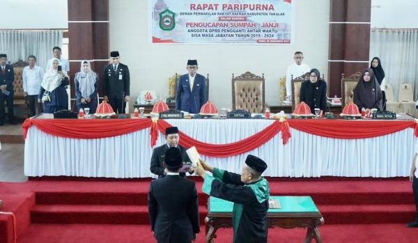 Sidang Paripurna, Pengucapan Sumpah Anggota DPRD PAW Takalar dari Fraksi PKS