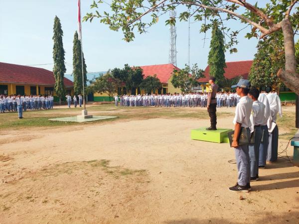 Kapolsek Pakuan Ratu Imbau Siswa Sekolah Tidak lakukan Bullying dalam Bentuk Kekerasan