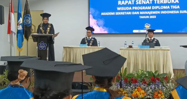 Keren! Lulusan ASMI Surabaya Bisa Langsung Kerja, Mahasiswa Dijamin Miliki Ketrampilan Sekretaris