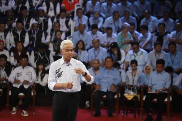 Terpilih jadi Presiden, Ganjar Pranowo Ingin Sat Set Perhatikan Nasib Guru Indonesia