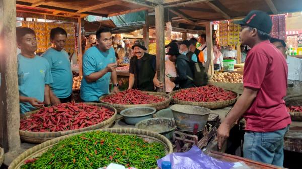 Harga Komoditas Pangan di Pasar Cikurubuk Tasikmalaya Naik, Cheka: Harga Cabai Masih Tinggi