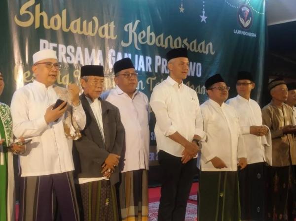Berkunjung ke Bekasi, Ganjar-Mahfud Mendapat Dukungan Kiai, Ustaz dan Ustazah