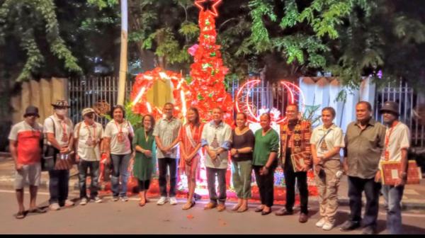 Pantau Lomba Pohon Natal, Irjen Pol. Johanis Asadoma : Bersama Kembalikan Kemeriahannya