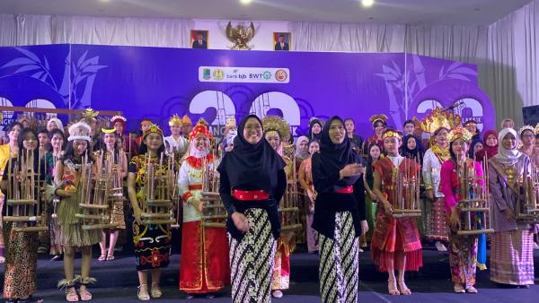 20 Tahun Eksistensi Angklung SMPN 1 Karawang Berhasil Raih Segudang Prestasi