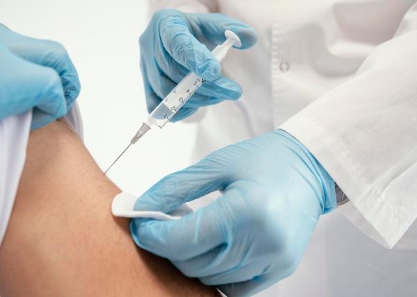 143 Warga Ikuti Vaksinasi COVID-19 di Puncak Acara Hari Kesehatan Nasional Ke-59