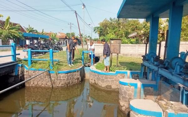 Warga Toroh Dikejutkan Dengan Penemuan Jasad Perempuan Tersangkut di Pintu Air Irigasi