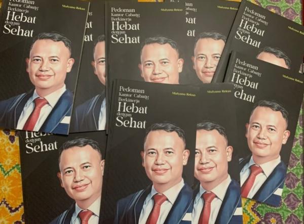 Kepala Kanwil XII Pegadaian Surabaya Mulyono Rilis Buku Pedoman Kantor Berkinerja Hebat dengan Sehat