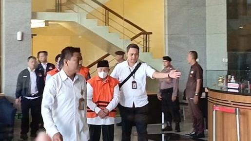 Waduh, Kena OTT Gubernur Maluku Utara Abdul Gani Kasuba Ditahan KPK