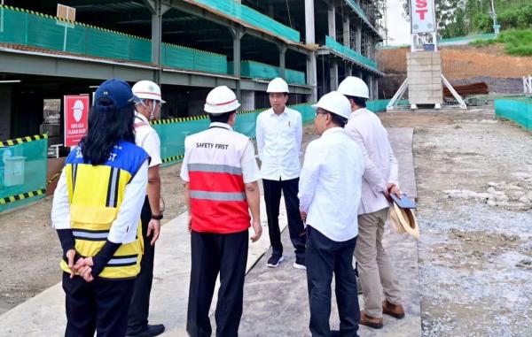 Tinjau Pembangunan Hotel Nusantara di IKN, Presiden Jokowi Klaim Rampung Agustus 2024
