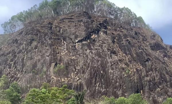 Kisah Misteri Dibalik Gunung Wayang Di Garut