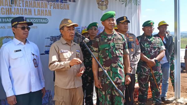 Sekda Apresiasi TNI AD Berhasil Ciptakan Ketahanan Pangan di Sukabumi