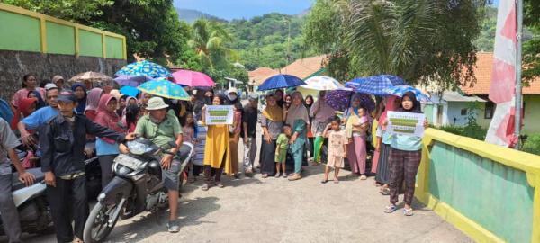 Tambang Batu Bikin Rumah Kotor, Warga Candi Kabupaten Serang Demo Galian C