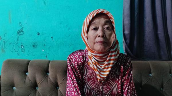 Pilu Nenek di Sukabumi Pensiun Mengajar Gegara Sakit, Berharap Bantuan Pengobatan